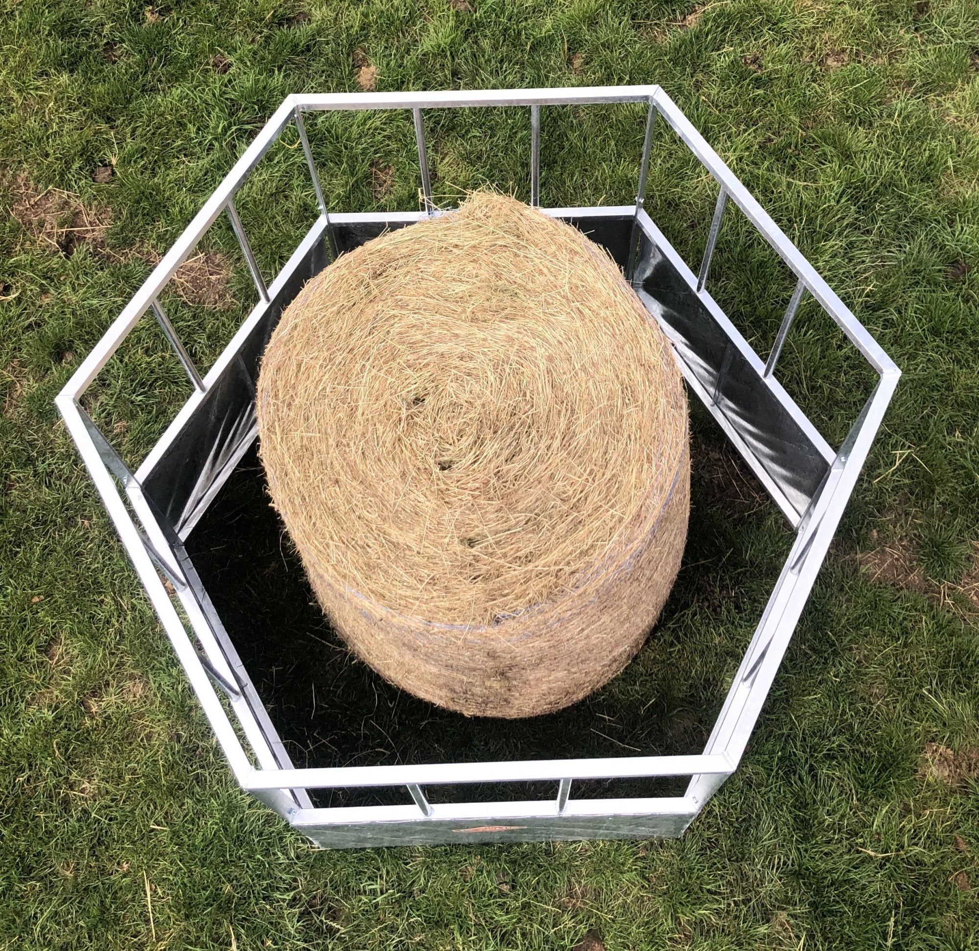 Hexagonal Feed Ring Cattle H/D Ritchie