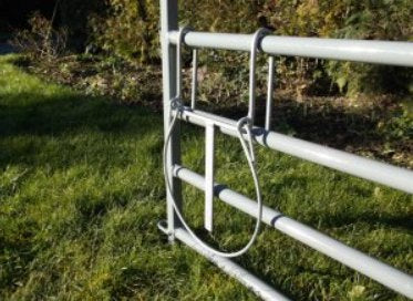 Calf Bucket Holder 1.25 Gal Drop Down