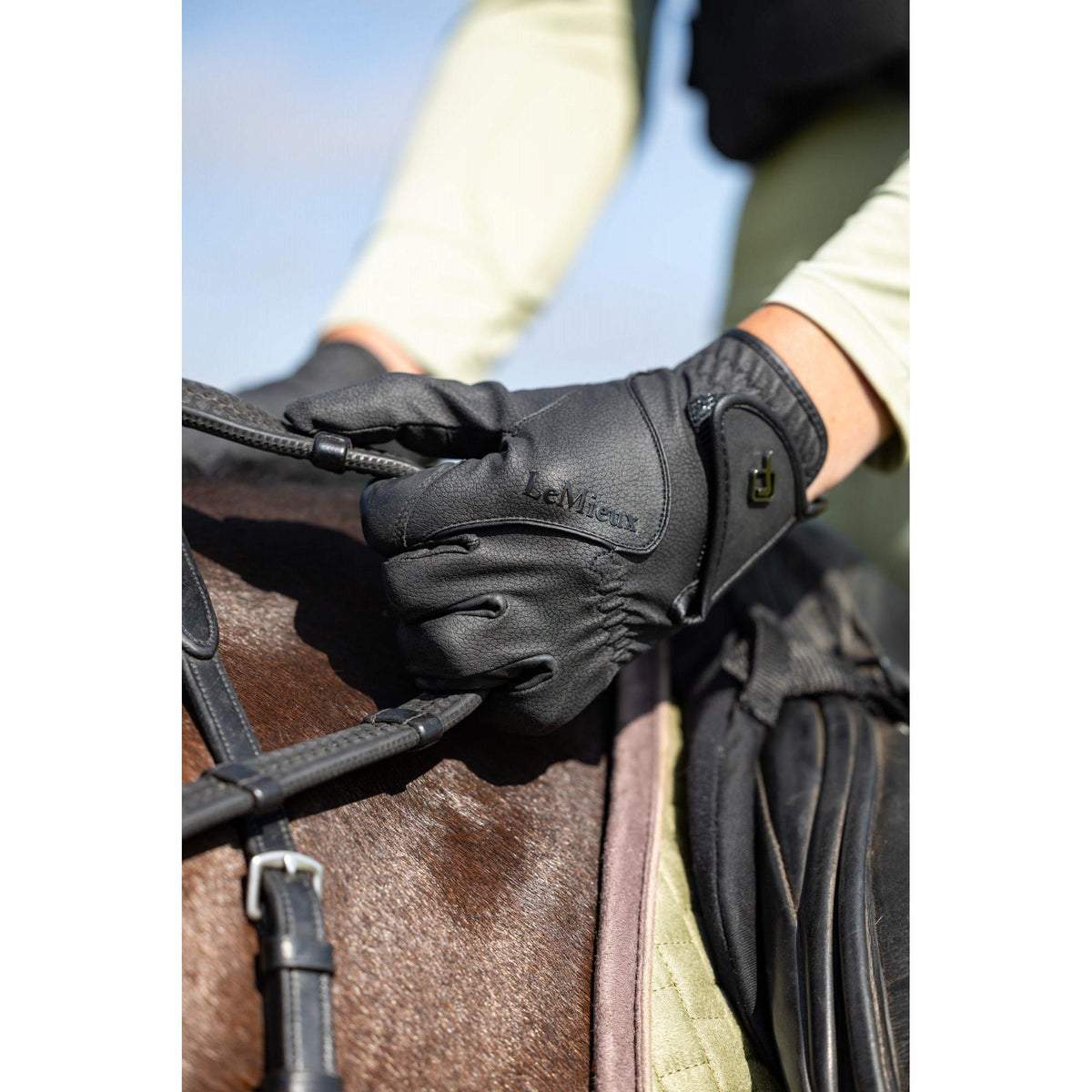 LeMieux Close Contact Glove