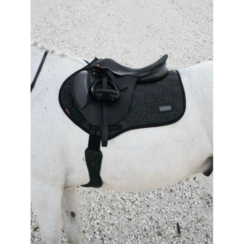 Lemieux Aspen Close Contact Square