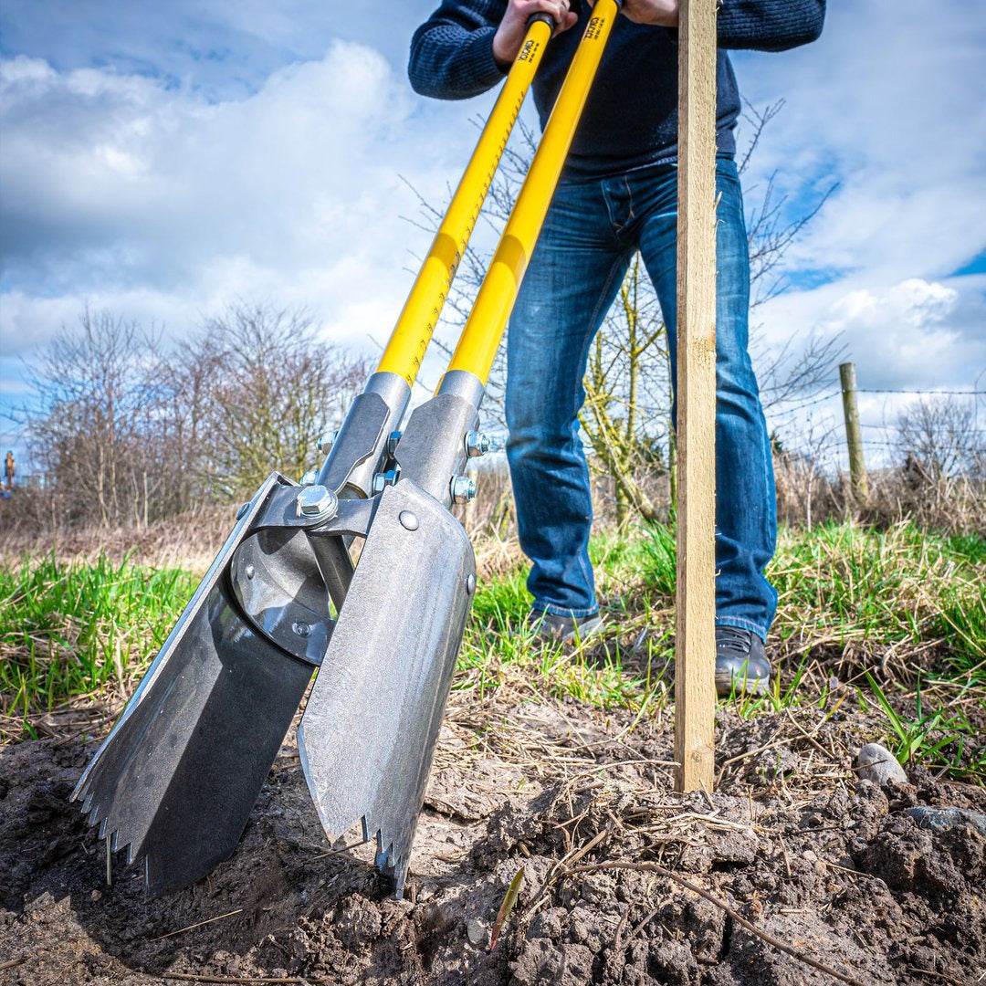 Roughneck Sharp-Edge Post Hole Digger